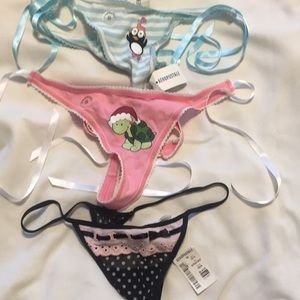 Aeropostale 3 New Thongs with tags size small